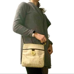 Tommy Hilfiger crossbody bag purse